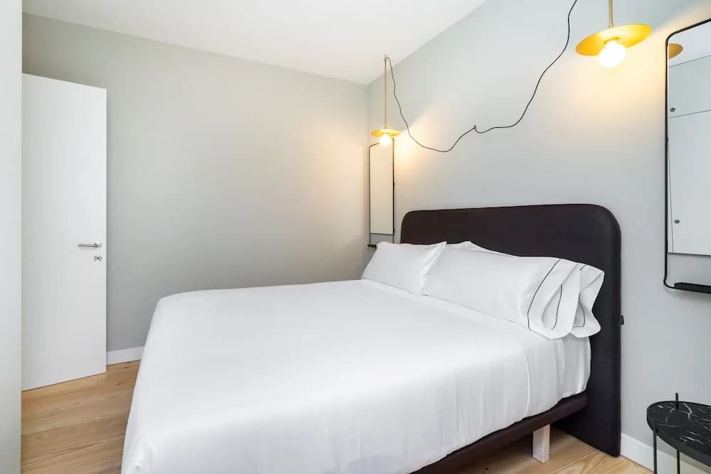 LS48 Prime Location Luxury Duplex - photo 13