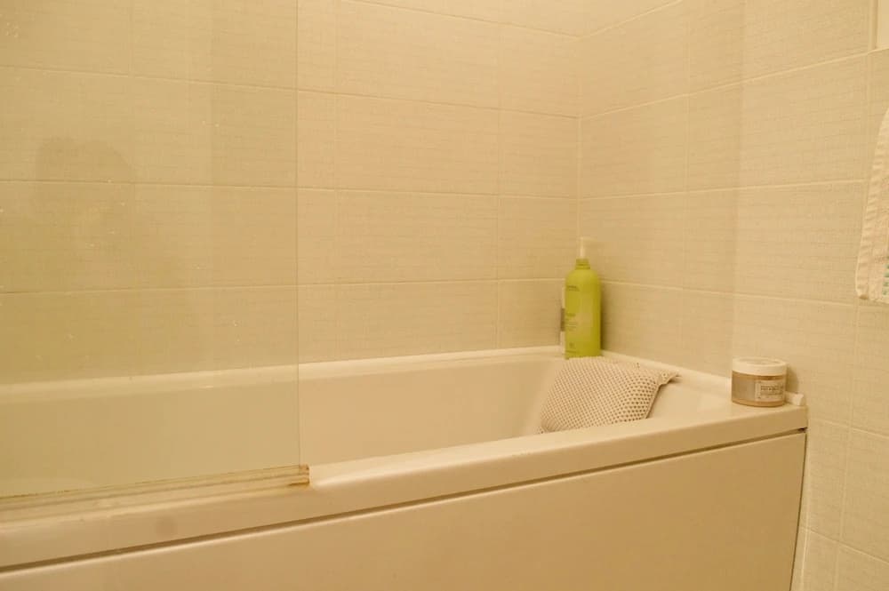 2 Bedroom Flat In Edinburgh - photo 16