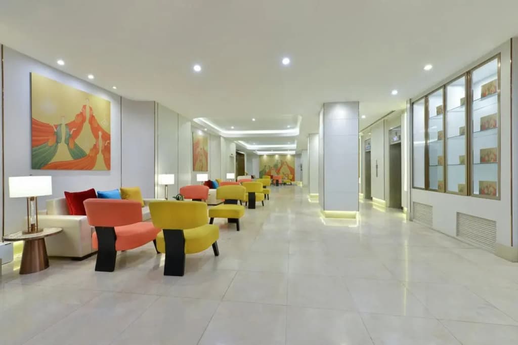 Centre Point Plus Hotel Pratunam - photo 18