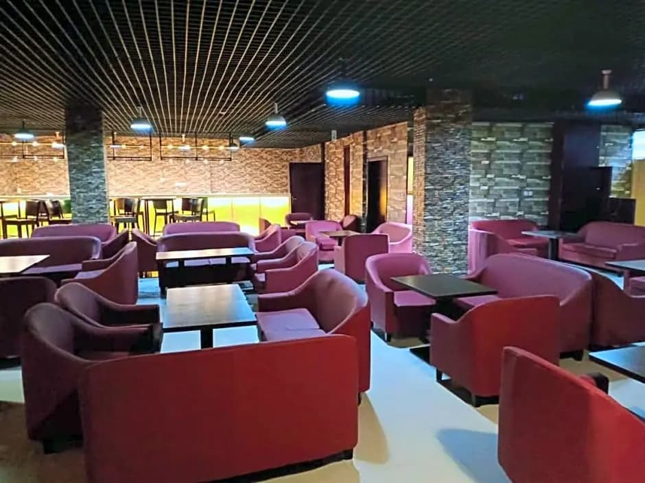 Grand Inn Hotel By Wanasa - photo 18