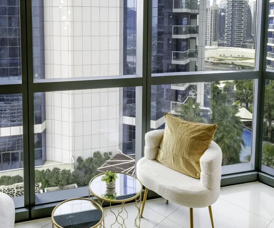 Glamorous 2BR in Damac Paramount Tower - photo 16