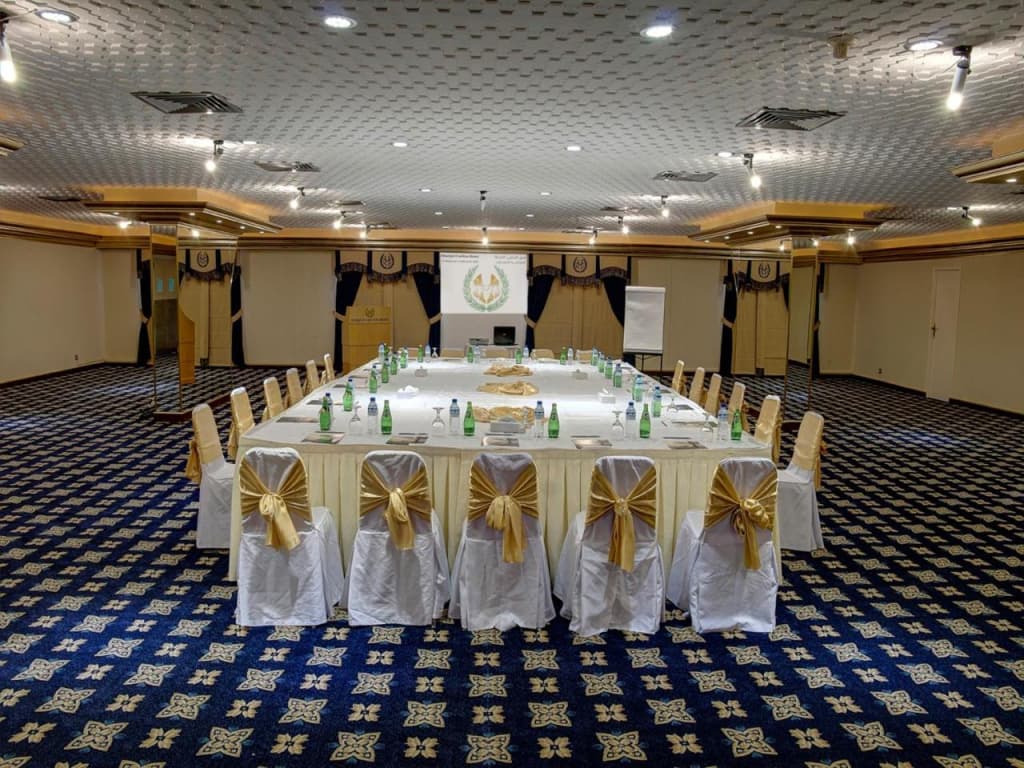 Sharjah Carlton Hotel - photo 39