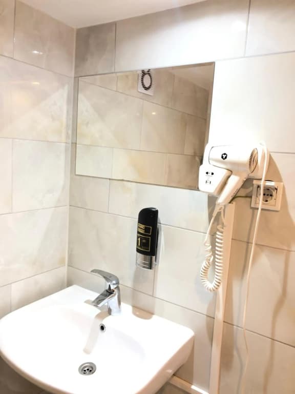 Hotel Damrak Inn - photo 48
