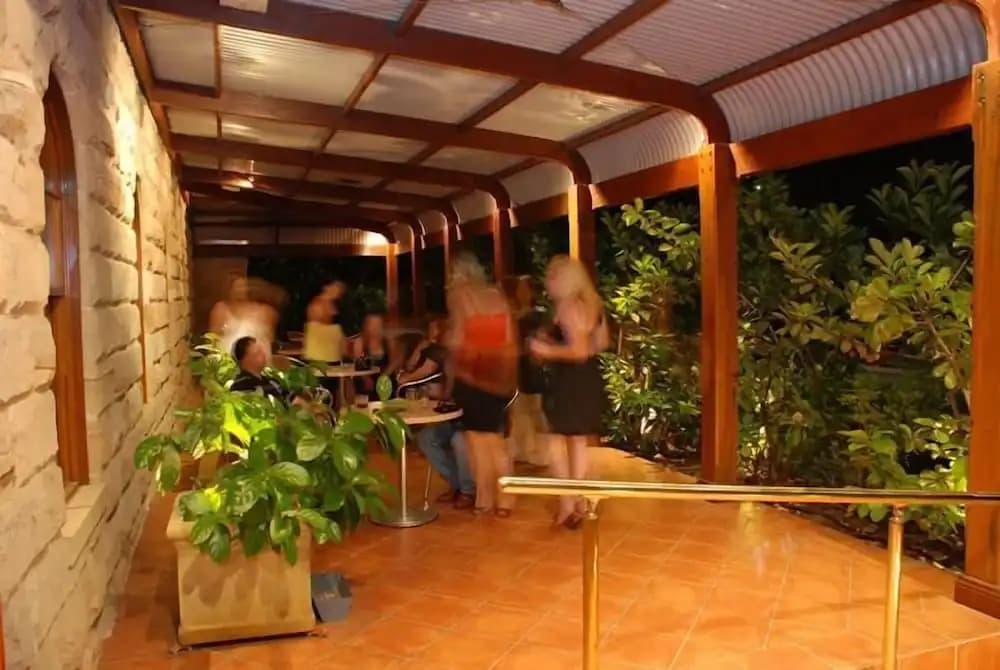 The Hermitage Motel - photo 26