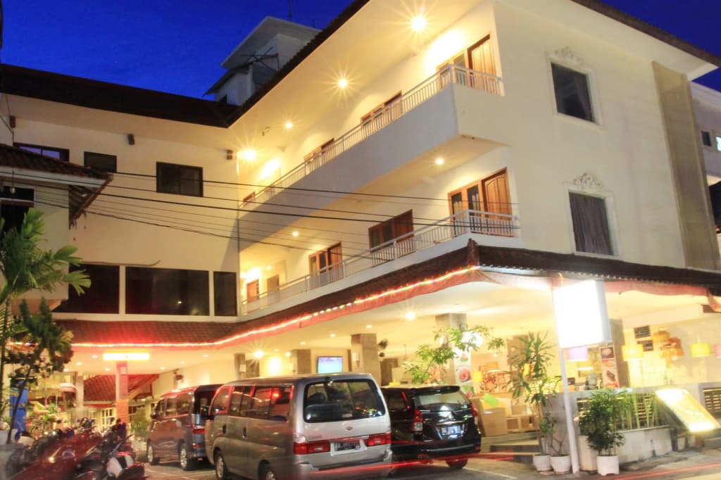 Hotel Karthi - main photo