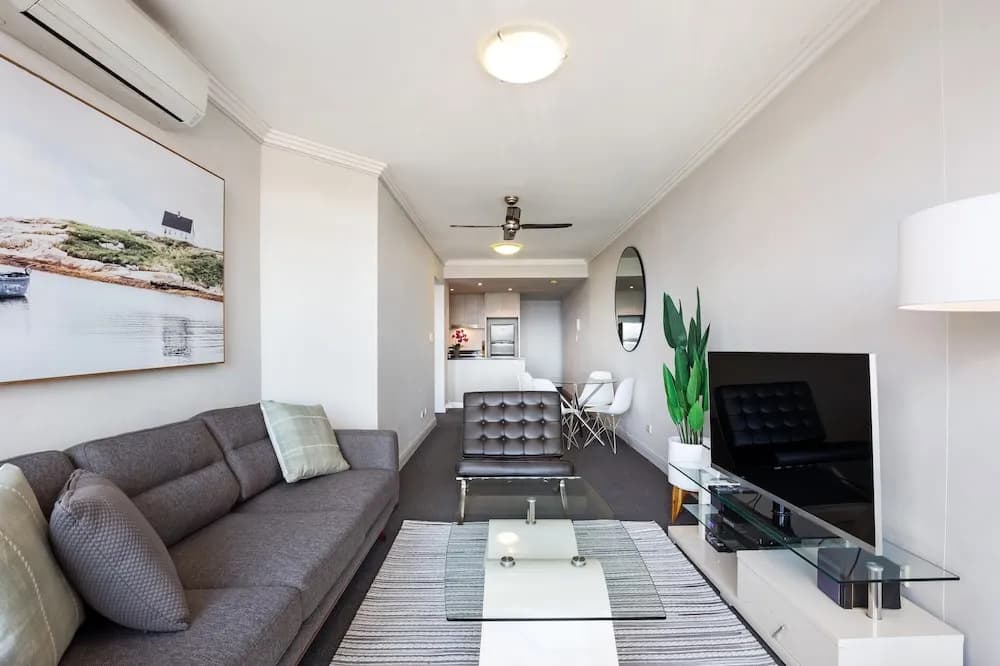 Pyrmont Modern Jones Bay Apartments - photo 2