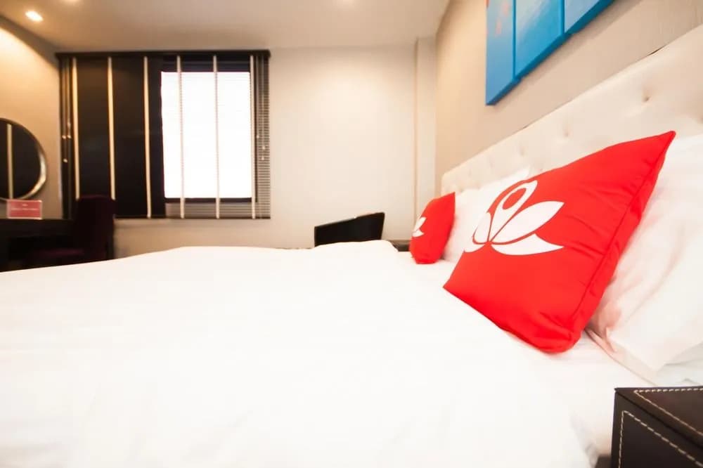 ZEN Premium Sukhumvit 33 - photo 7