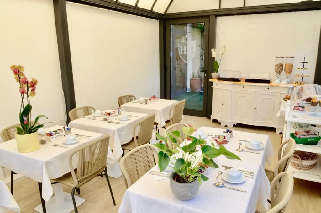 Sourire Hotel - photo 10