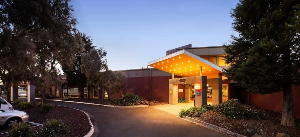 Nightcap at Coolaroo Hotel - photo 27
