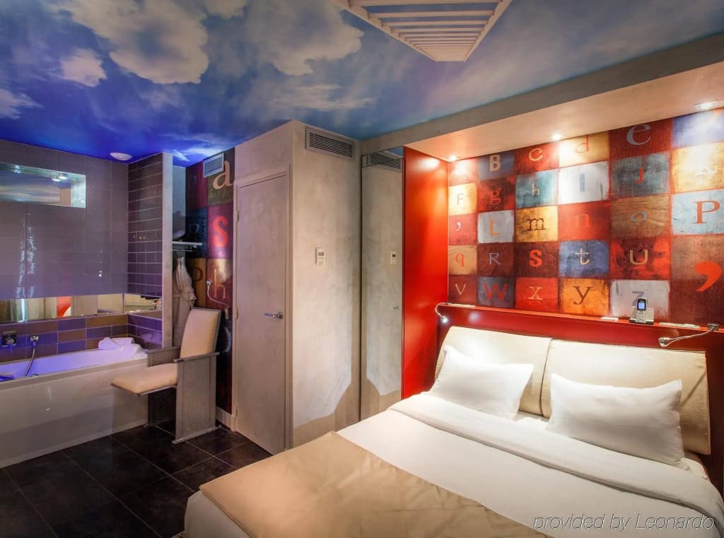 Apostrophe Hotel - photo 5