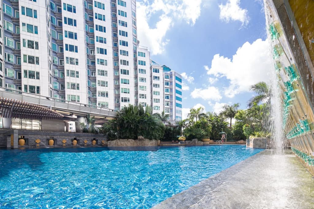 Kowloon Harbourfront Hotel - photo 20