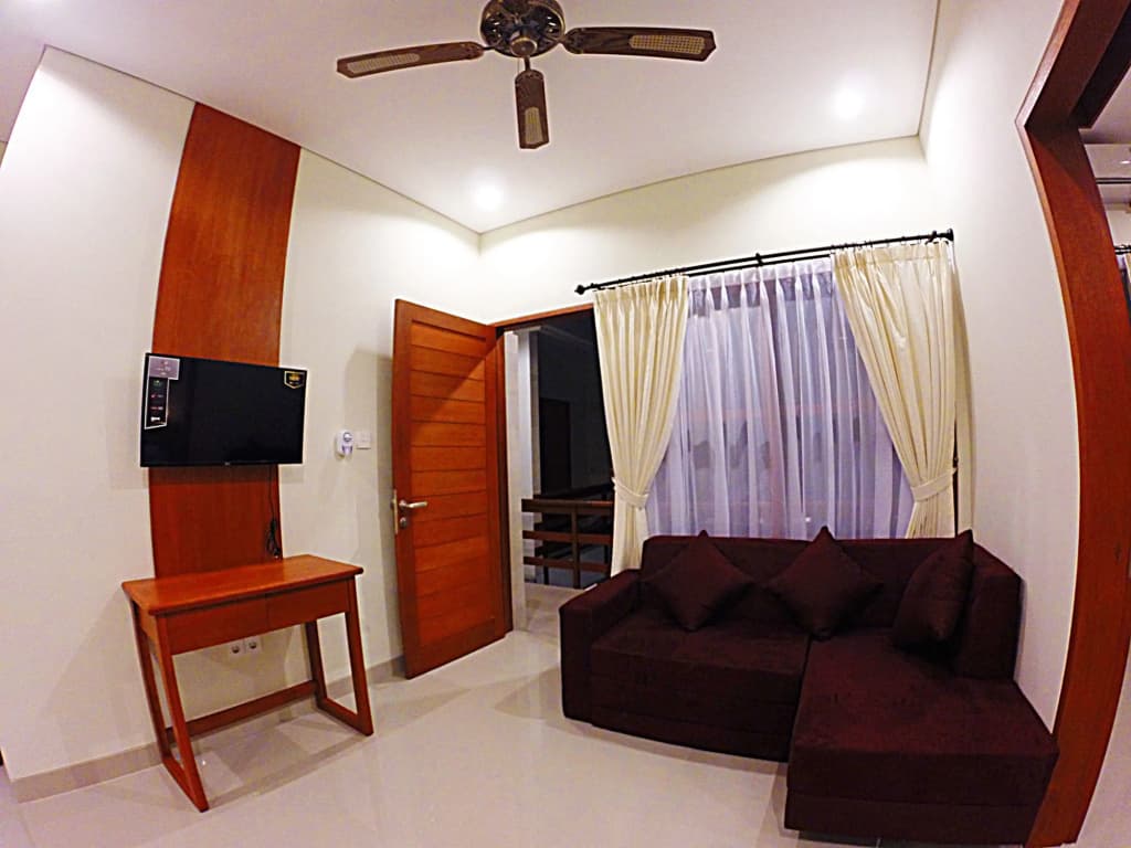 Asoka Hotel & Suite - photo 4