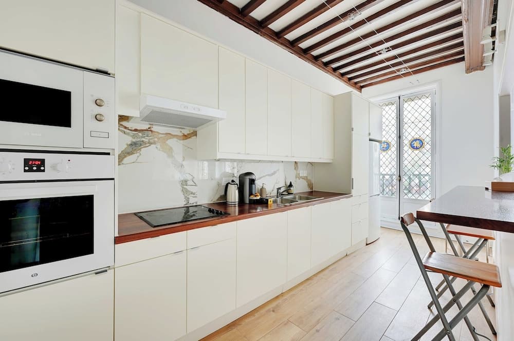Beautiful Apartment in the Marais - 3bdr/6p - Paris - photo 15