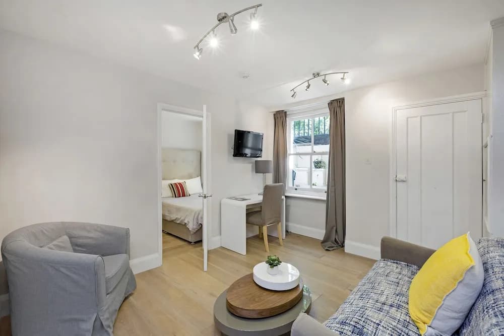 The Sussex Garden Apartment - photo 6