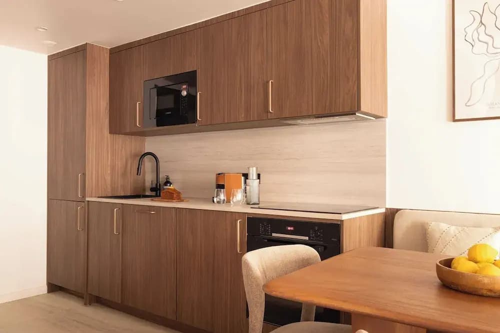 Chic A/C Central apt - 2bdr/6p - Faubourg s/ Denis - photo 12