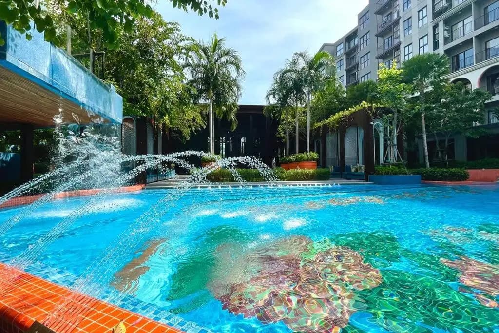 La habana 54 with large balcony and pool view! - photo 9