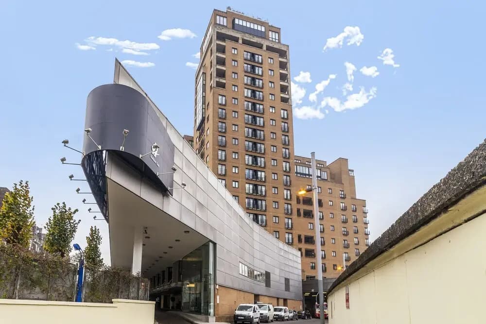 Point West Apartments Gloucester Road - photo 1