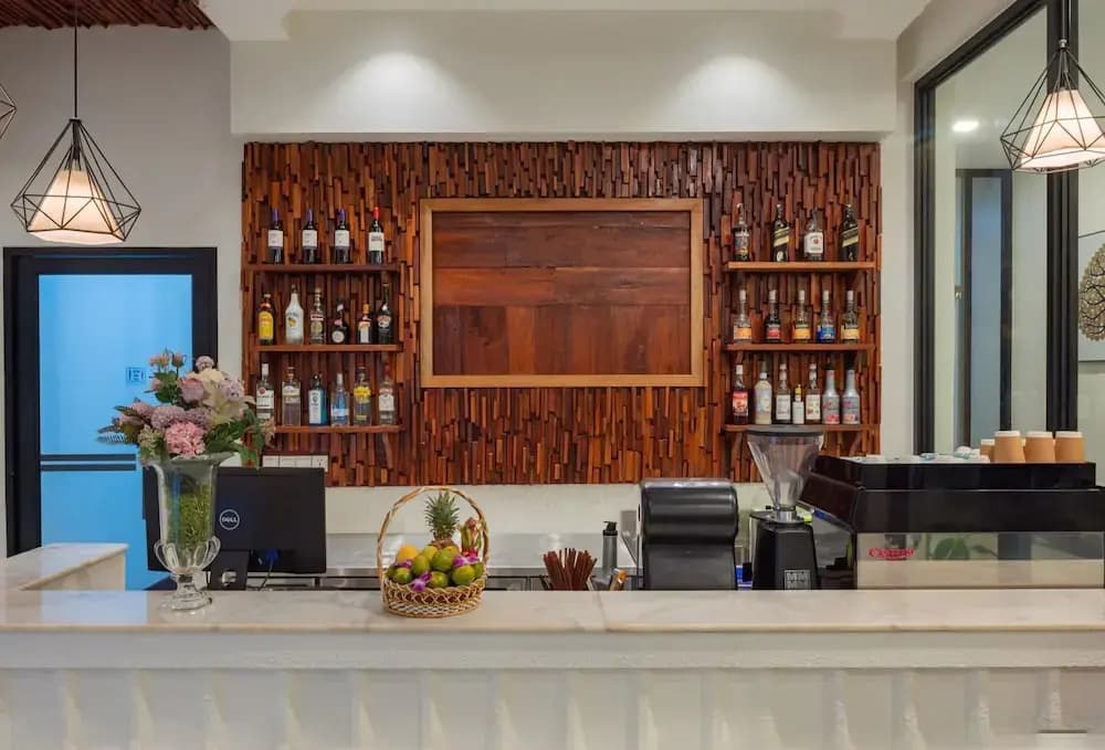 Homewood Hotel - photo 2