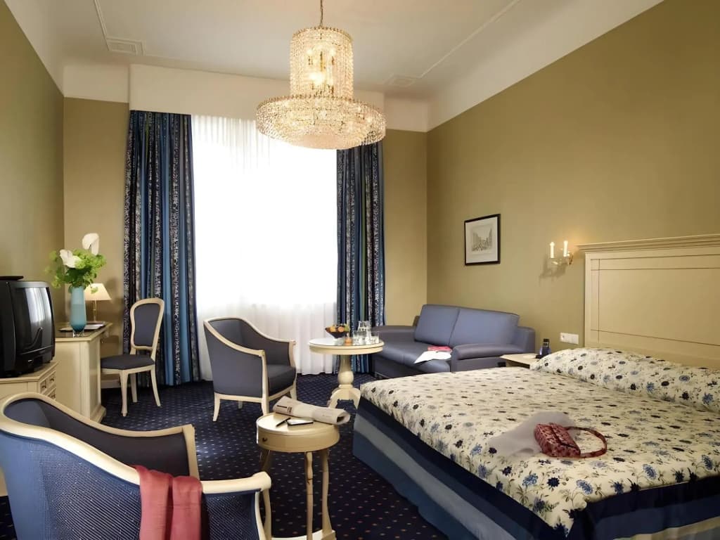Hotel De France - photo 19