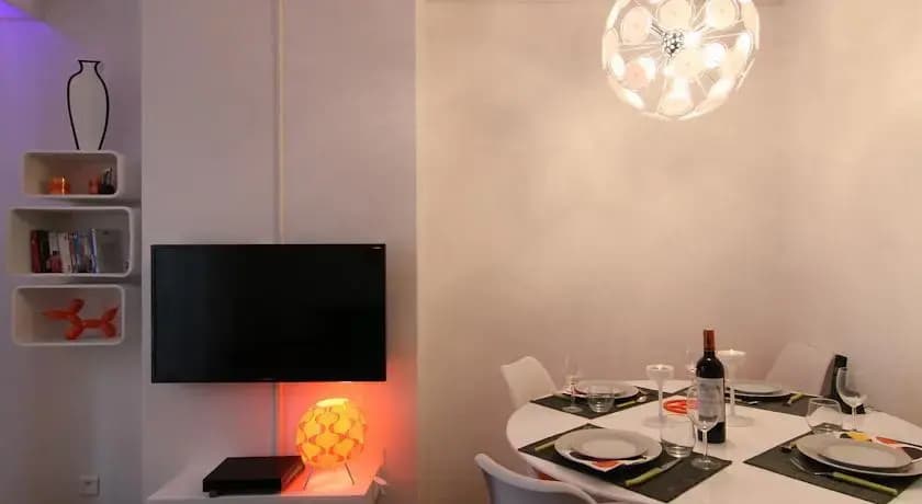 Champs-Elysées Design Apartment - photo 2