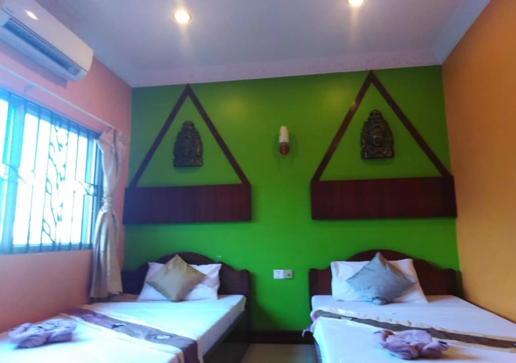 Latinos Hostel - photo 1