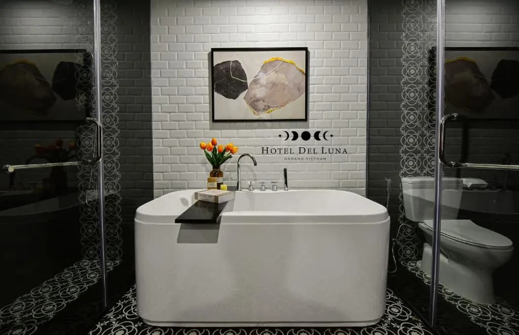 Hotel Del Luna - photo 8
