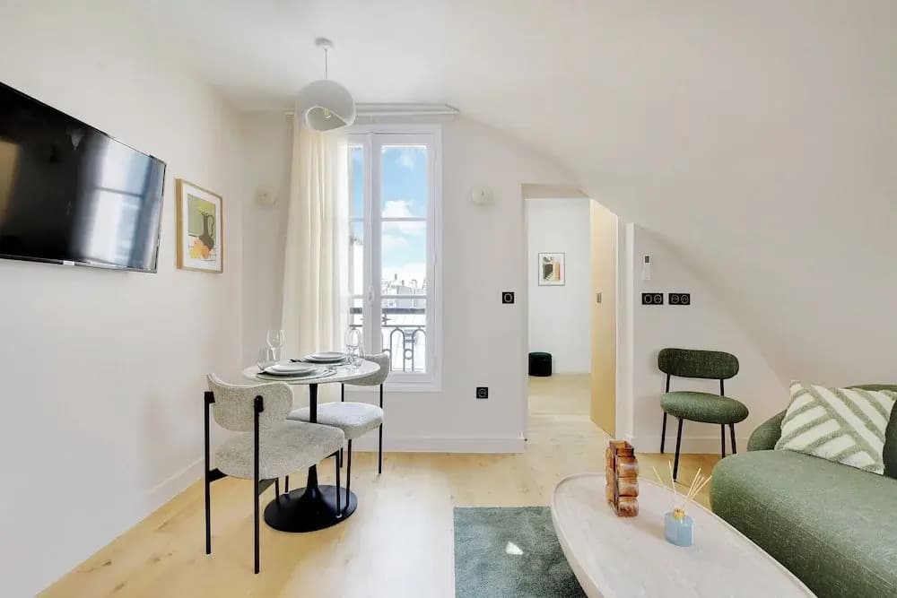 Apt a/c 1br/2p - Saint-lazare/les Champs Elysee - photo 4