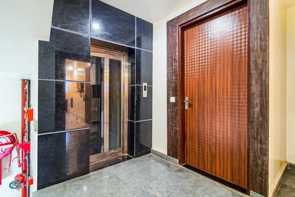 FabHotel Raj Palace - photo 9