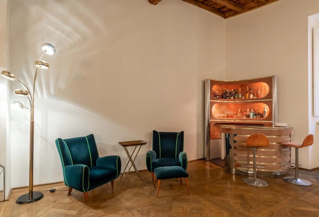 Chic And Style In Historical Via Giulia - photo 12