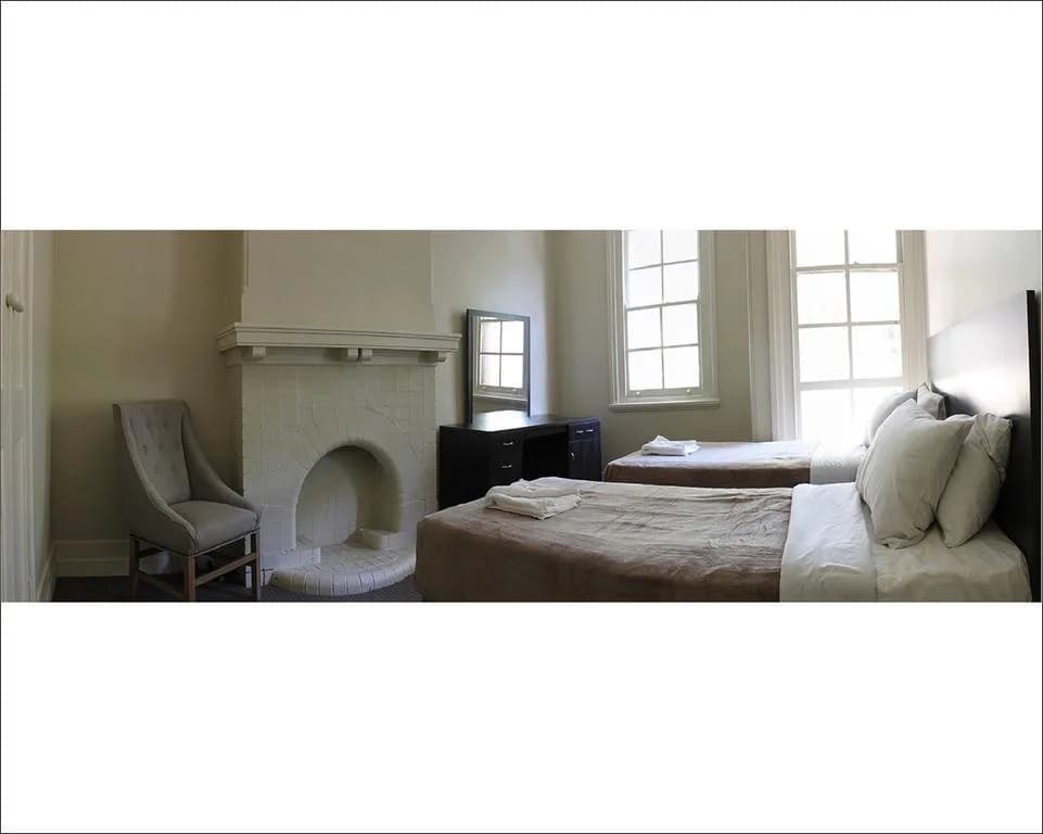 Keg & Brew Hotel - photo 4