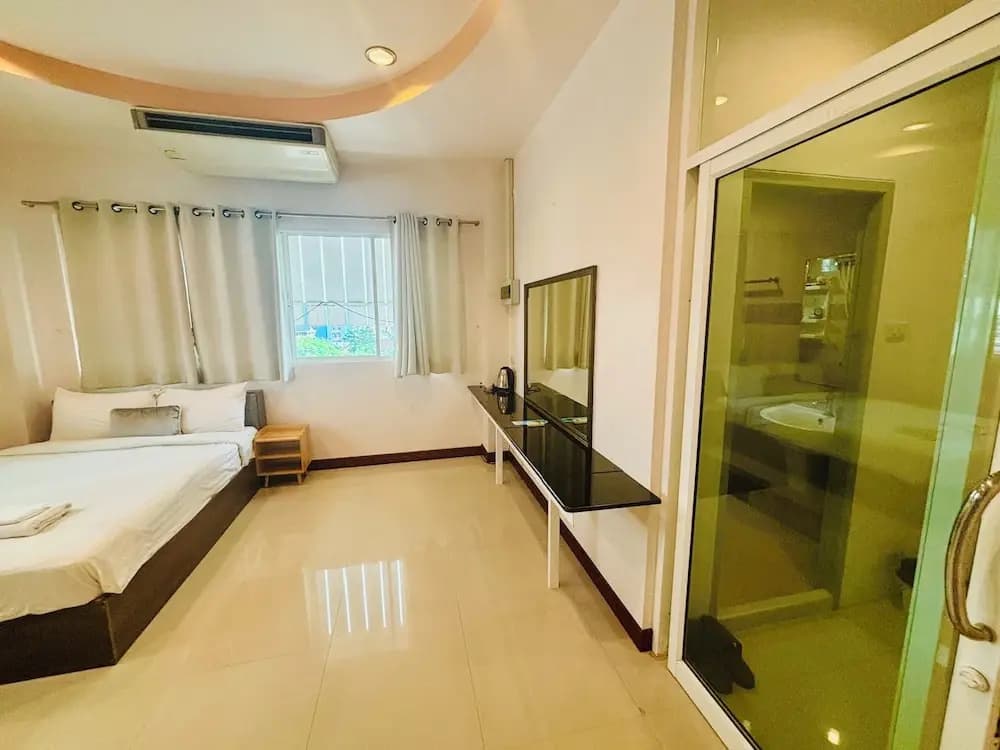 Ree Riverside hotel - photo 5