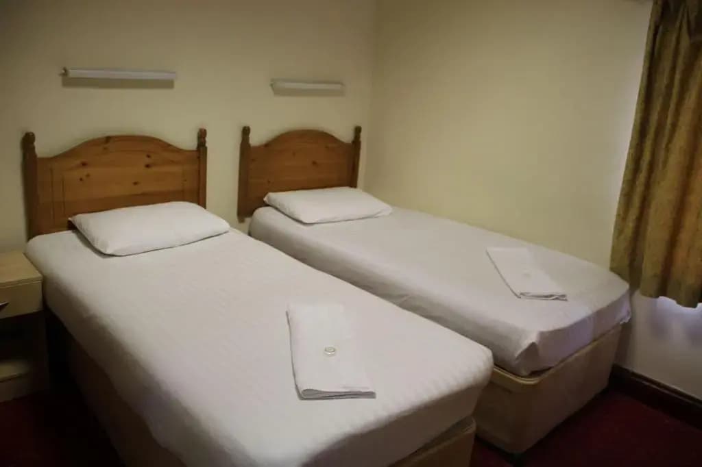 Olympia Hotel - photo 2