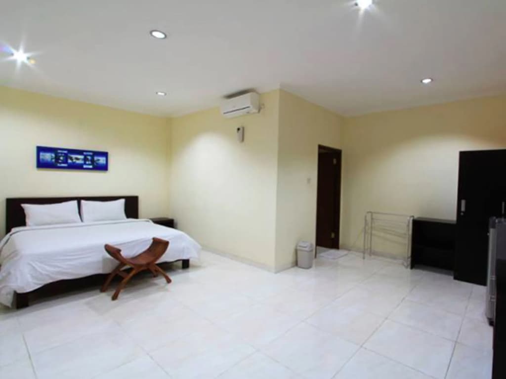 Surya Inn - photo 7