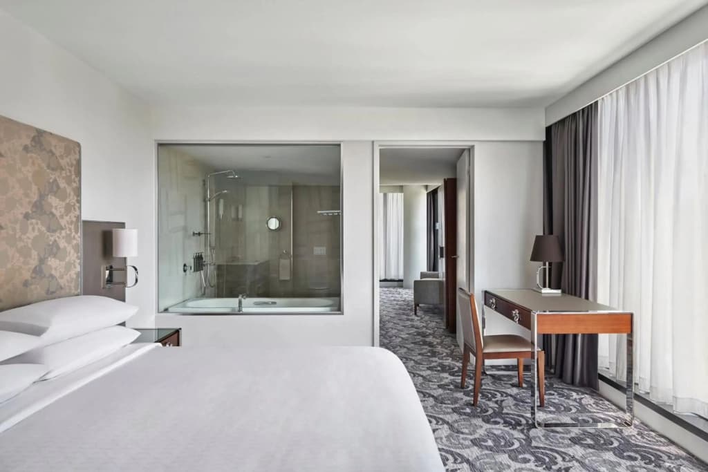 Sheraton Melbourne Hotel - photo 37