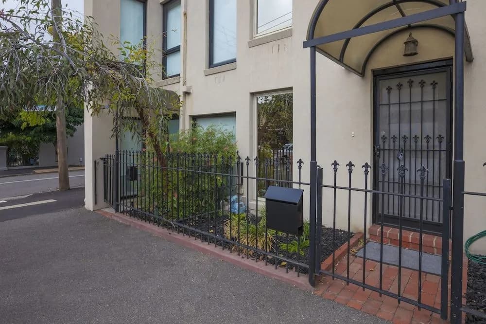 Boutique Stays - Central Park, South Melbourne - main photo