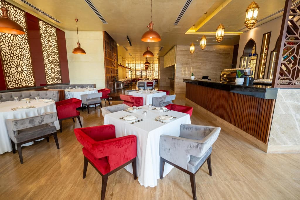 Radisson Hotel Muscat Panorama - photo 23