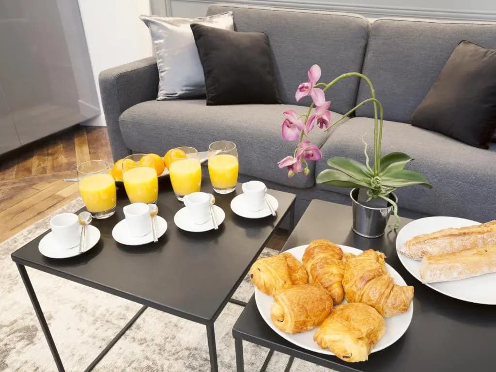 Luxury 2 Bedrooms Grands-Boulevards I by Livinparis - photo 2