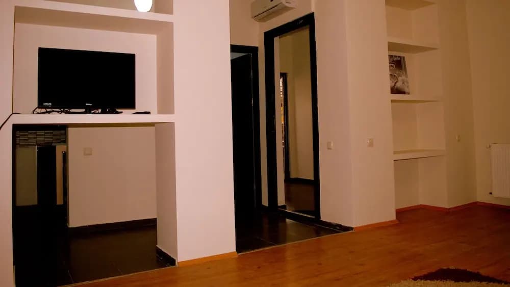 Hotel Monaco - photo 17