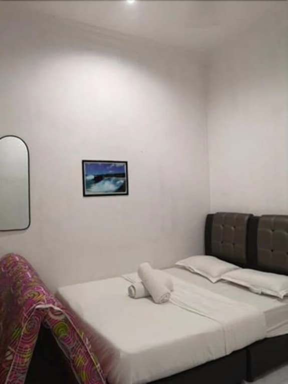 Aulia Homestay - photo 4