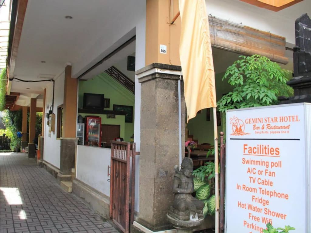 Gemini Star Hotel Kuta - photo 1