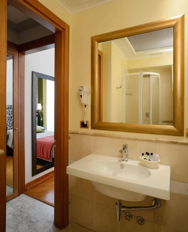 Frattina 122 Guest House - photo 12