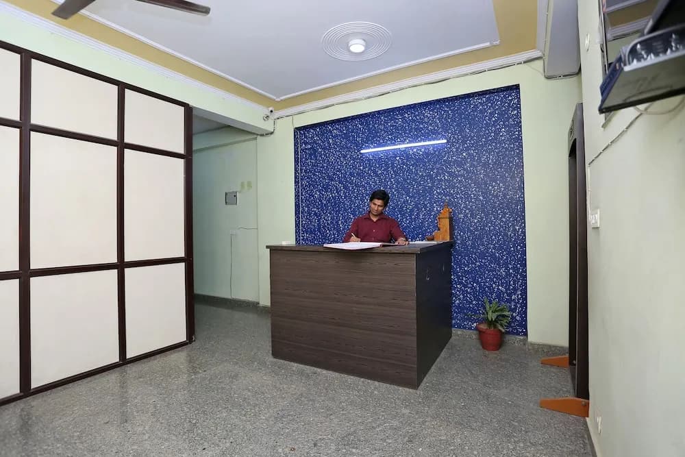 Hotel Airport Palace - photo 18