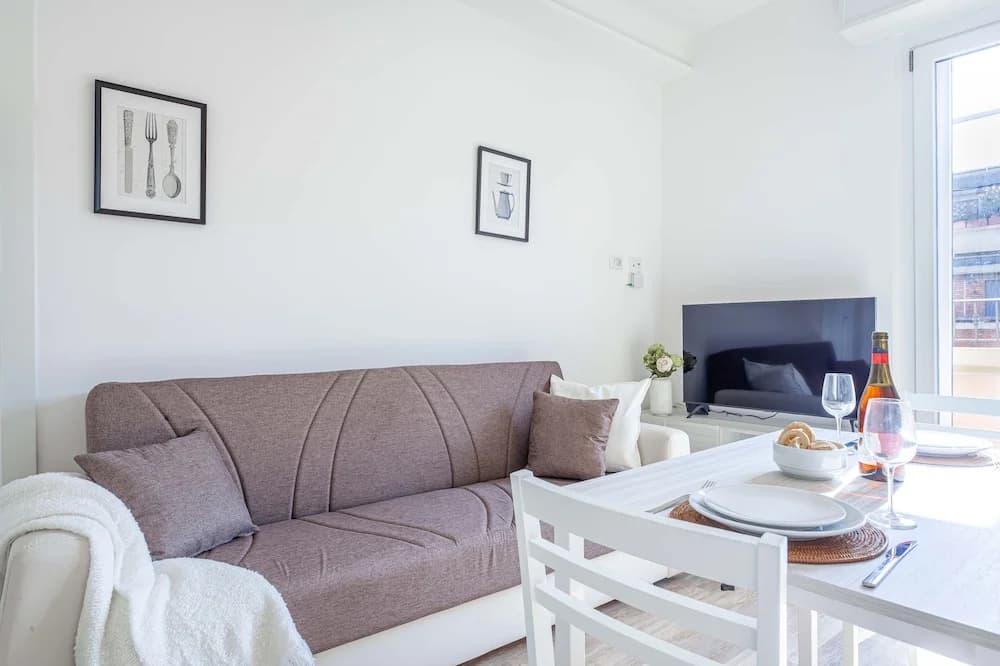 JOIVY Sublime Flat W/Balcony - photo 5