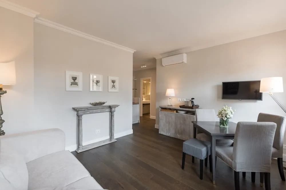 Suite & View - photo 8