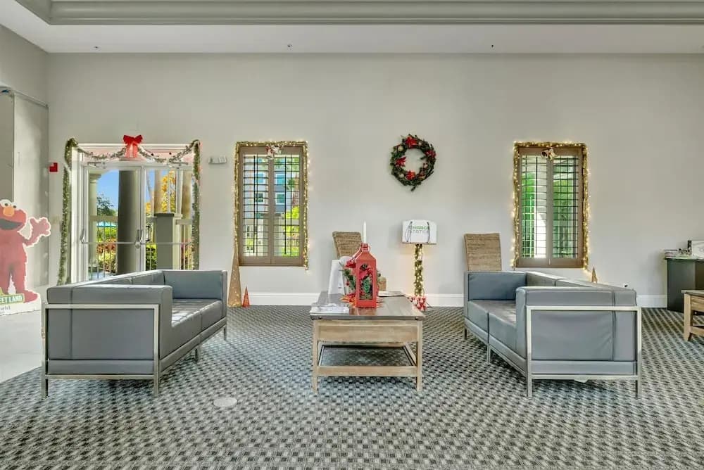 8303 Palm Disney - photo 2