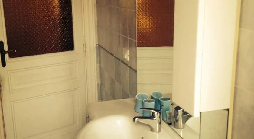 Renelli's House - photo 8