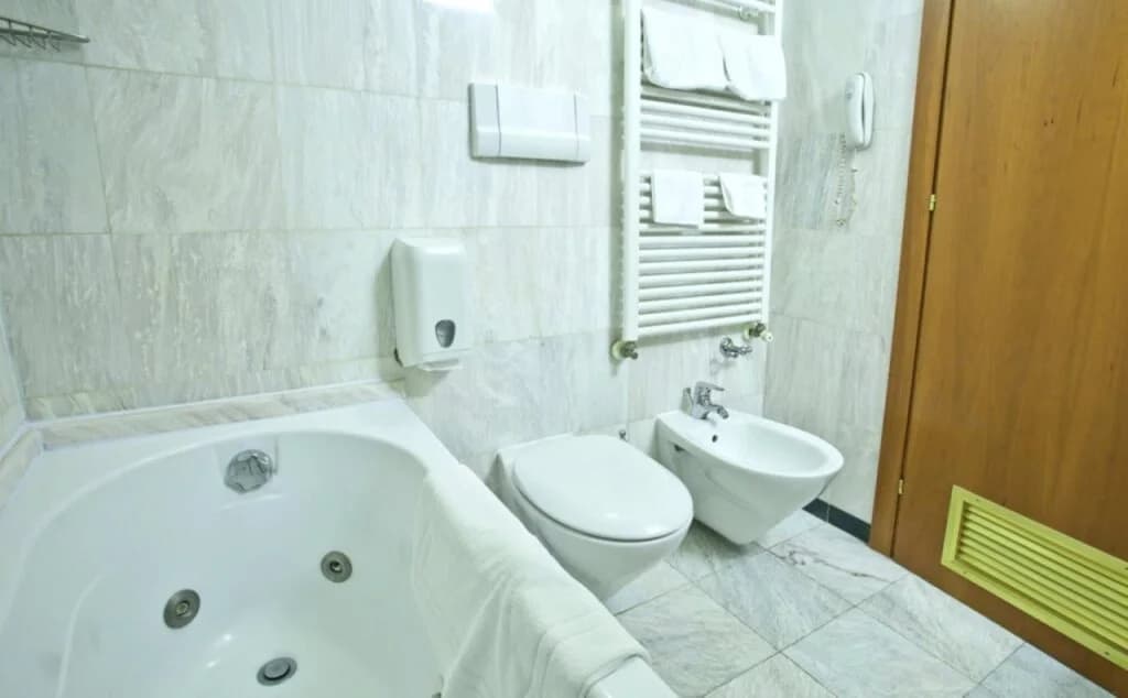 hotel mythos - photo 28