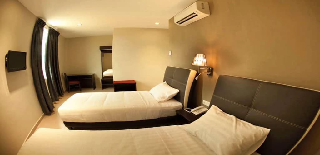 Ayer Hitam Hotel - photo 6