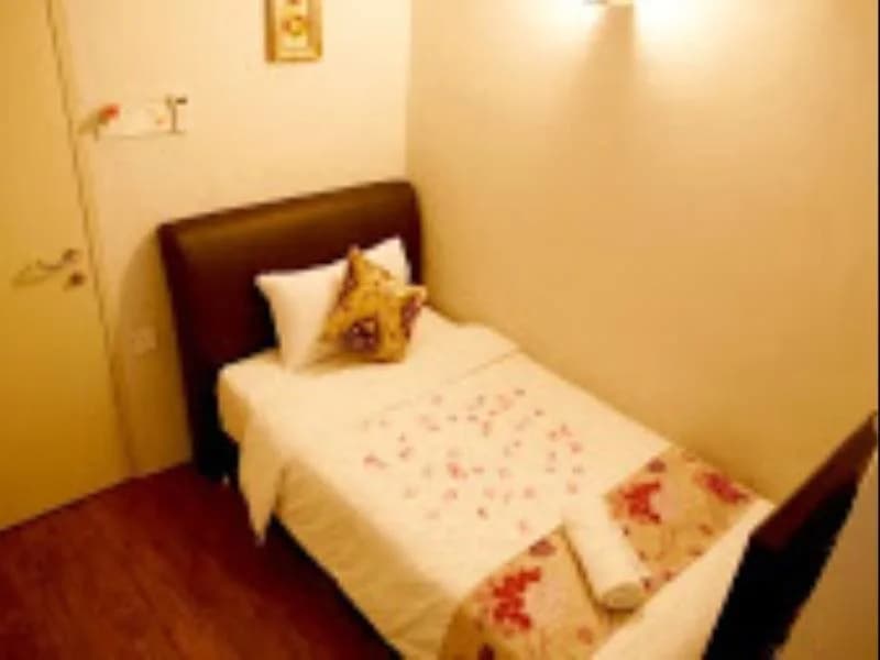 P Motel - photo 2