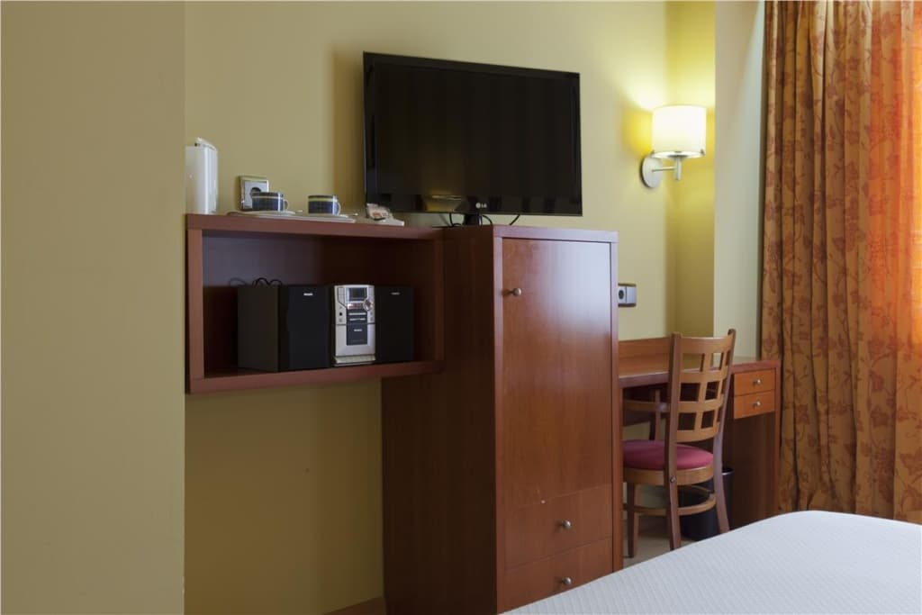Ilunion Les Corts Spa Hotel - photo 5